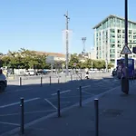 House To * Poitiers